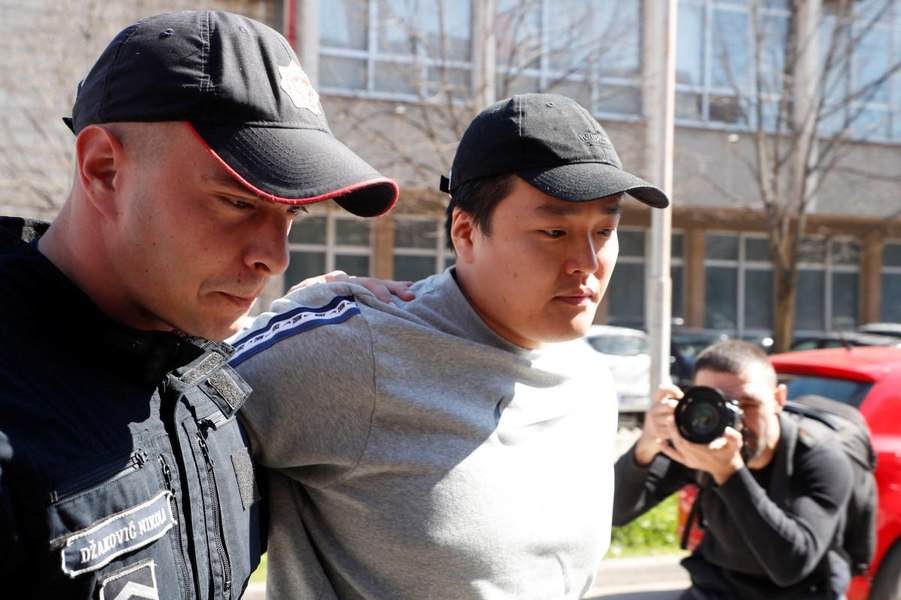 „Regele criptomonedelor”, condamnat la 15 ani de închisoare pentru o fraudă de 40 de miliarde de dolari