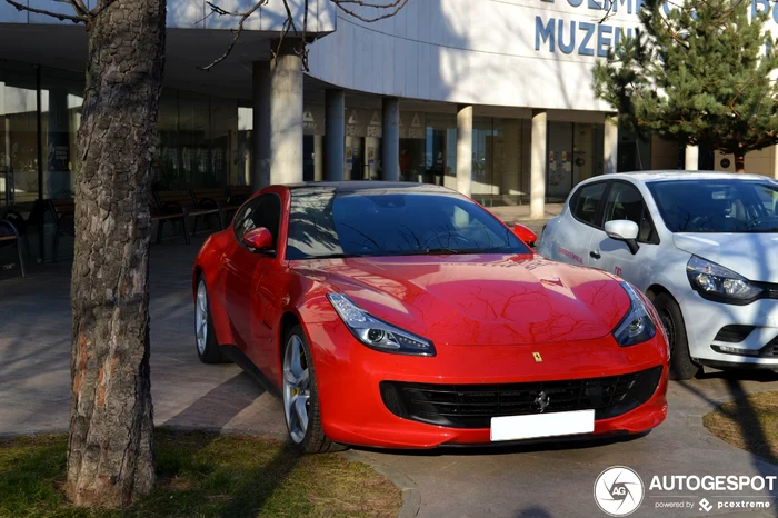 Ferrari GTC4Lusso - Autogespot