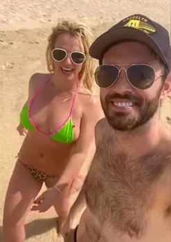 Britney Spears, vacanță în Mexic cu un prieten