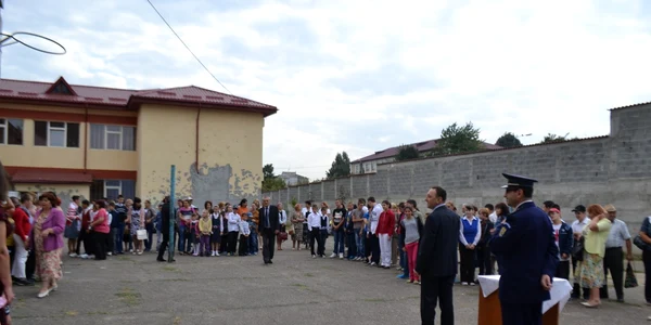 Început de an şcolar pentru copii de la Şcoala Specială „Maria Montessori“  FOTO Mircea Merticariu