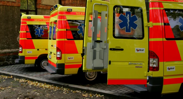 
    O fată de 12 ani s-a spânzurat în apartamentul familiei, în localitatea CisnădieFoto: Shutterstock  