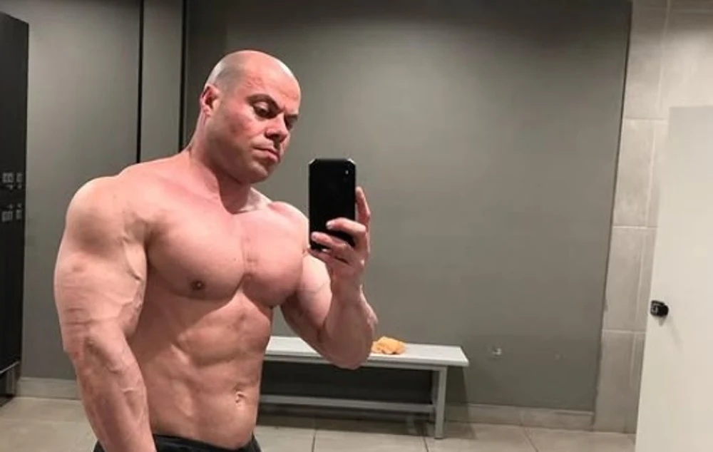 Crimă sadică în sportul mondial. Un culturist brazilian a fost omorât de soție în apartament