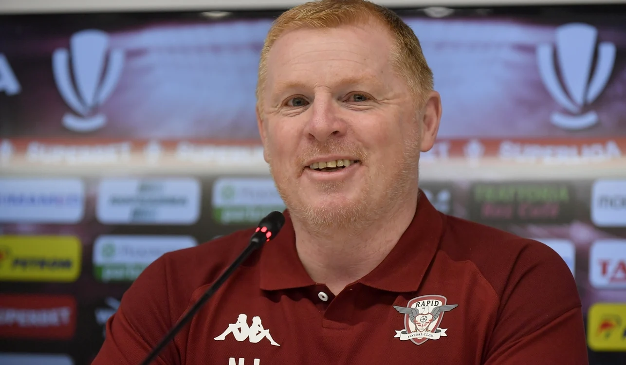 Neil Lennon susține că are puterea de a redresa echipa. Foto Rapid 1923