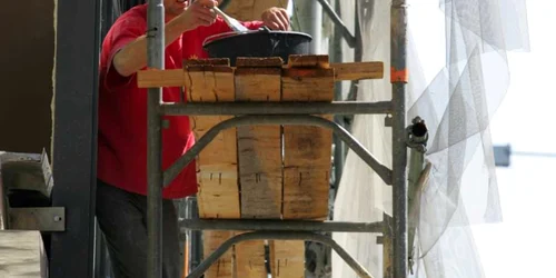 Multe dintre construcţii au rămas neterminate. Arhivă.