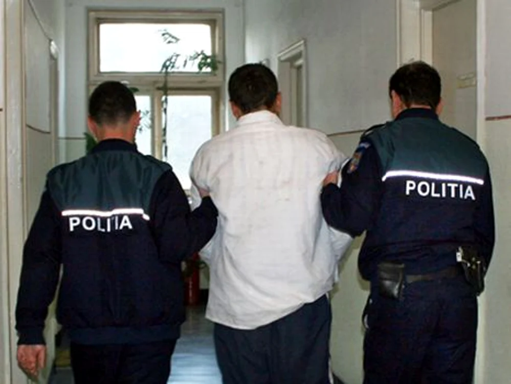 
    Tânărul a fost arestat (Foto: Arhivă)  