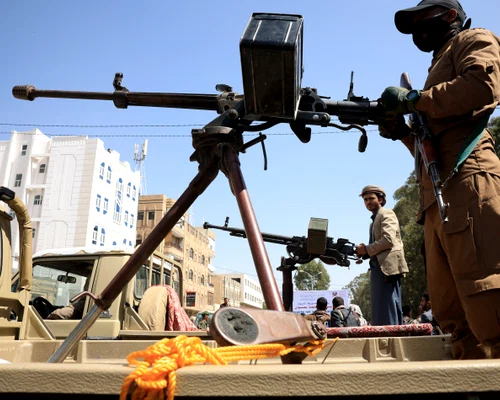 Rebelii houthi au mobilizat forțe pentru a sprijini Iranul FOTO EPA EFE jpg