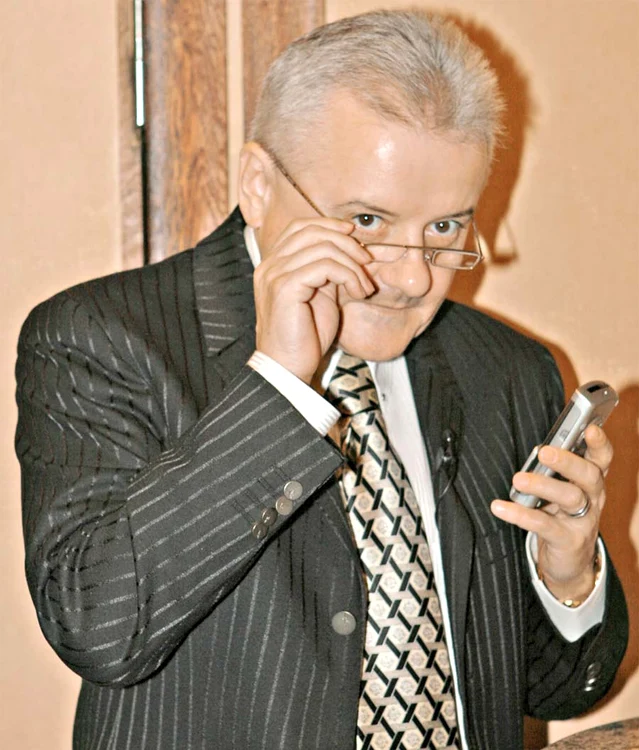 
    Irinel Columbeanu  candidează la  Primăria  Capitalei  