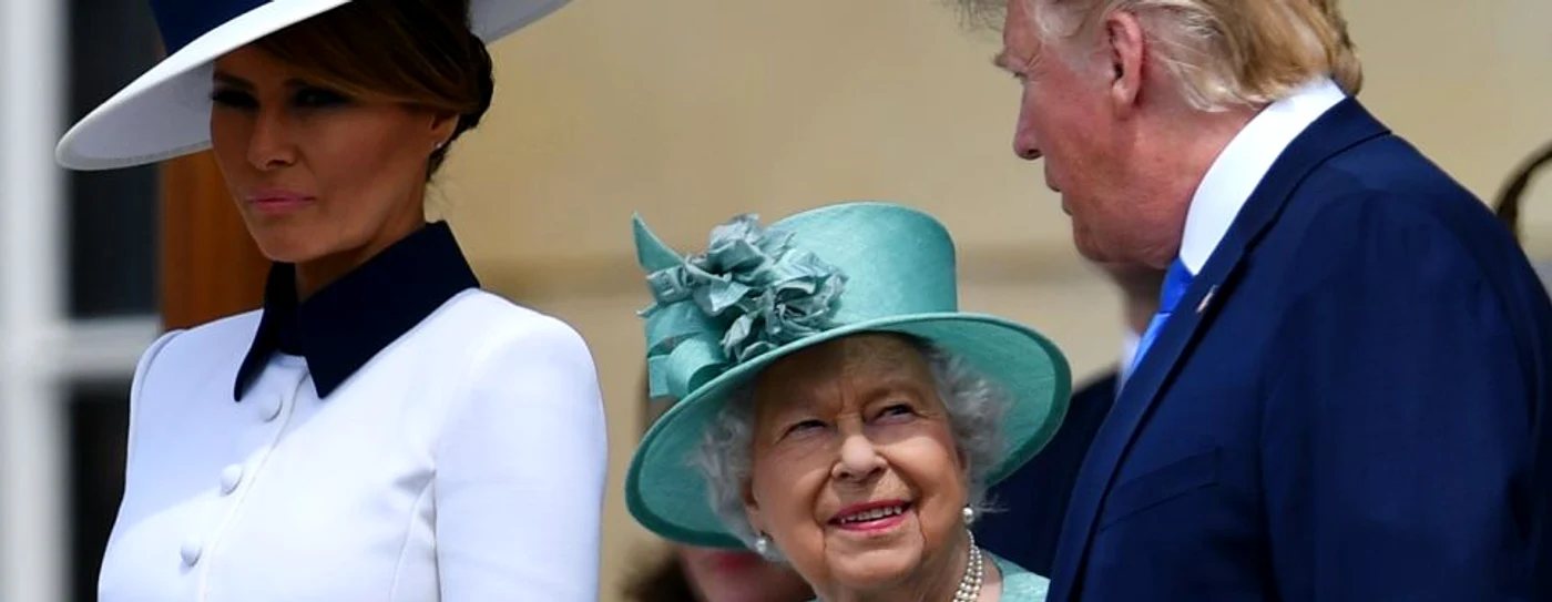 Melania şi Donald Trump s-au întâlnit cu Regina Marii Britanii FOTO Guliver/Getty Images