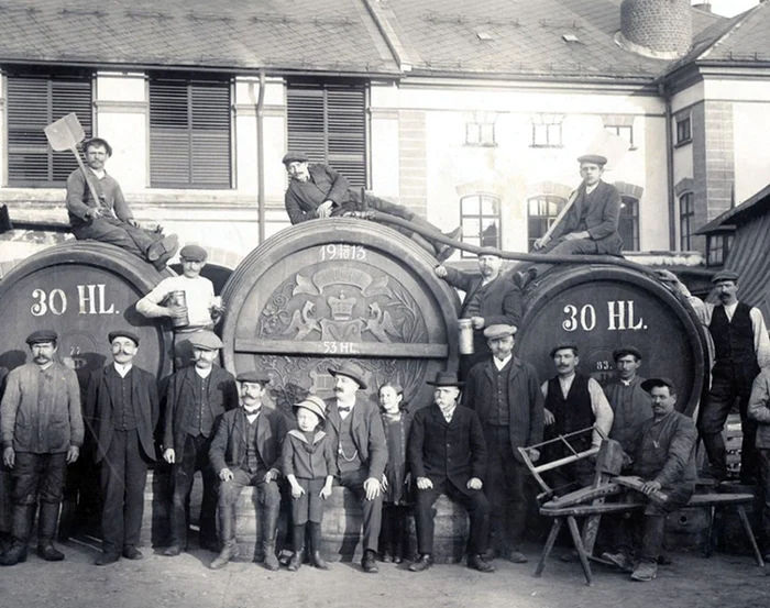Fabrica de bere Ploll din Galaţi acum un secol FOTO Muzeul de Istorie Galaţi