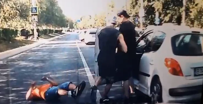 Conflict în trafic, pe o stradă din Sectorul 3. FOTO: captură video