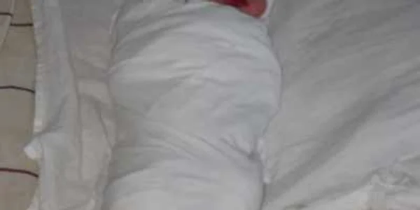 Bebeluşii au la dispoziţie 500 de cutii de lapte praf.