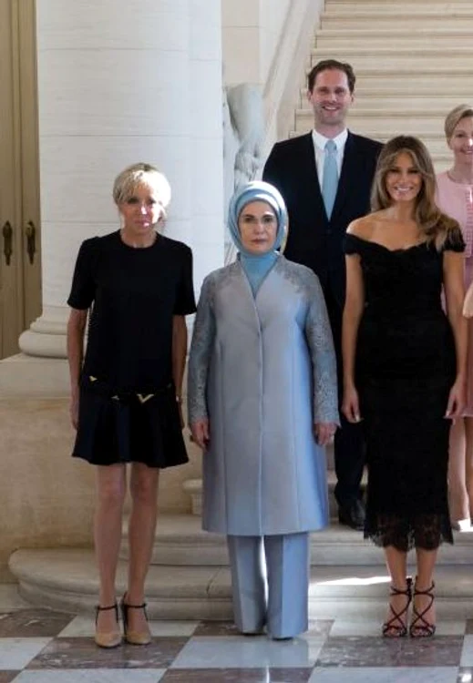 Les conjointes des chefs d'état et de gouvernement posent au Château Royal de Laeken jpeg