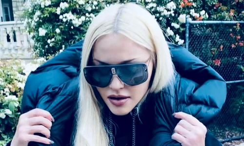 2 capturemadonna png png