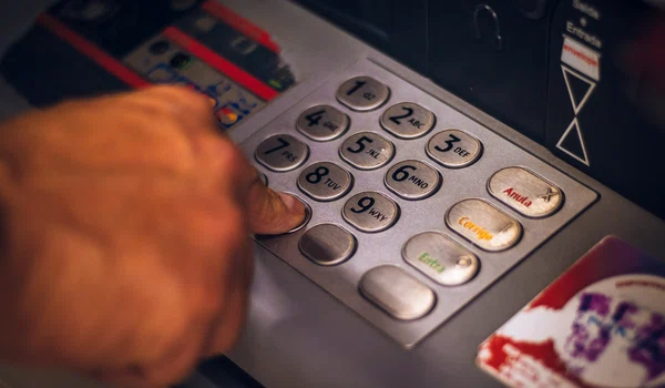 bancomat pexels jpg