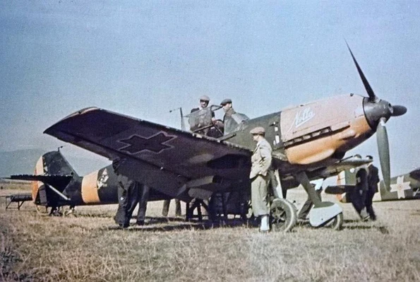 Avion Messerschmitt Bf 109E din dotarea Aeronauticii Regale Române, la Stalingrad (© Wikimedia Commons)