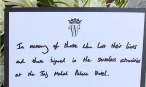 Ducele și Ducesa de Cambridge au adus un omagiu victimelor atacului terorist din Mumbai jpeg