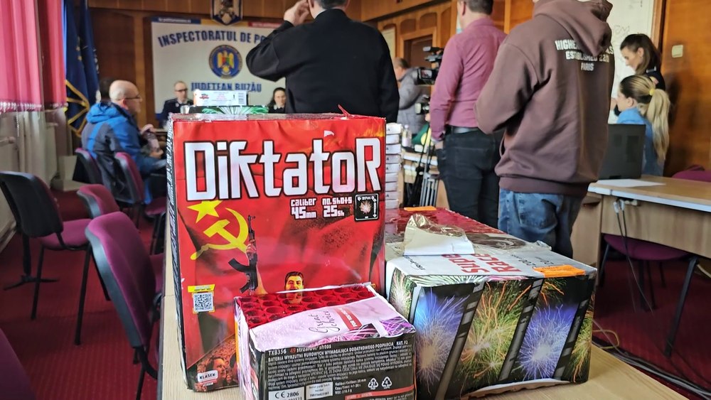 Diktator, bateria de artificii care poate fi letală. Un tub are calibrul mai mare decât al unui aruncător de grenade