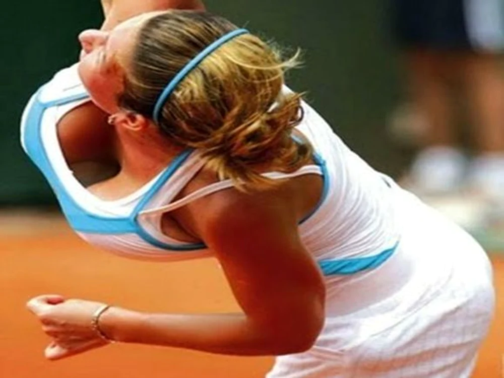 2. Simona Halep, înainte să-și micșoreze sânii