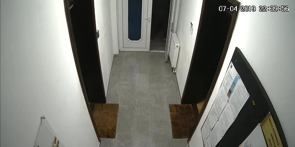 Cum a fost sustras un seif plin cu bani dintr-un ocol silvic din Băbeni - Vâlcea, cu o lanternă şi forţa fizică (II)