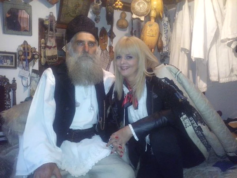 
    Iuliana Marciuc si Cristiana Ionescu   