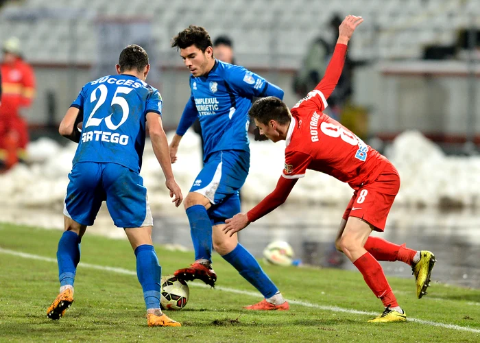 
    Mihai Roman a fost al doilea golgheter al Ligii I în sezonul trecutFoto Click!  