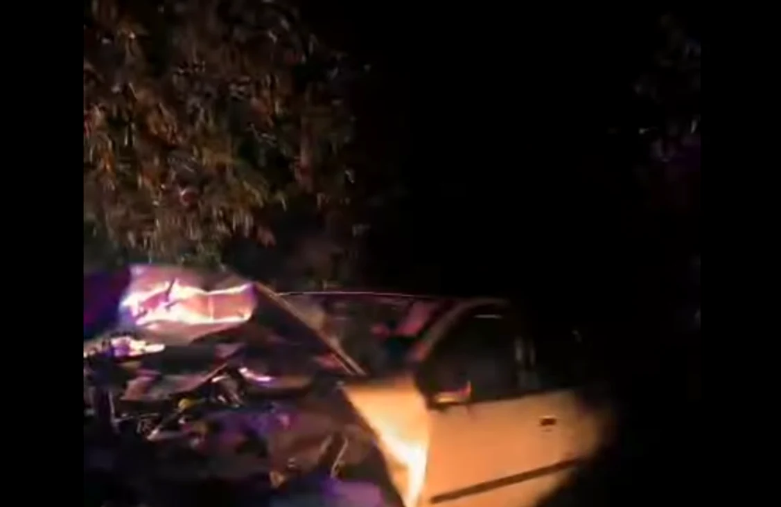 Mașina în care se aflau bunicii a intrat în coliziune cu o alta FOTO captură video Opinia Timișoarei