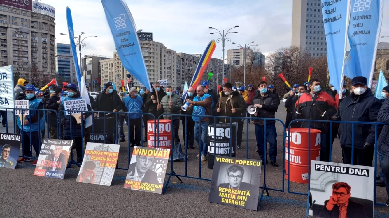 Șirul protestelor desfășurate de angajații ALRO Slatina a început în iarnă FOTO arhiva