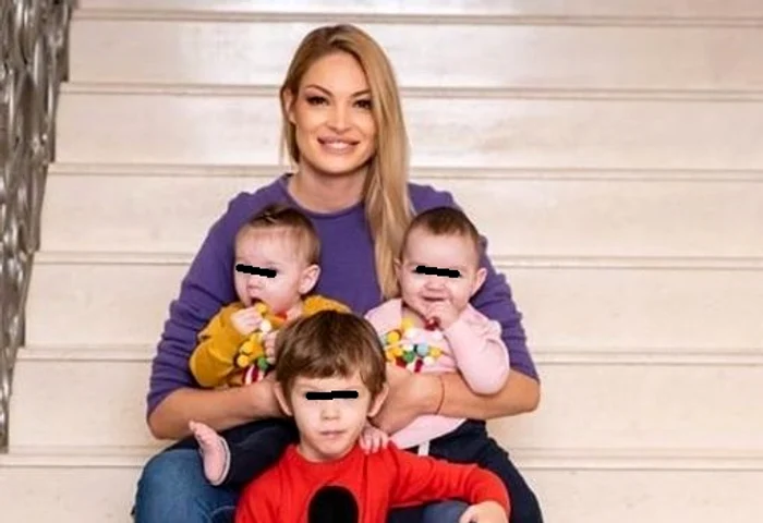 
    Valentina Pelinel și Cristi Borcea au împreună un băiețel și două fetițe gemeneFoto: Instagram  