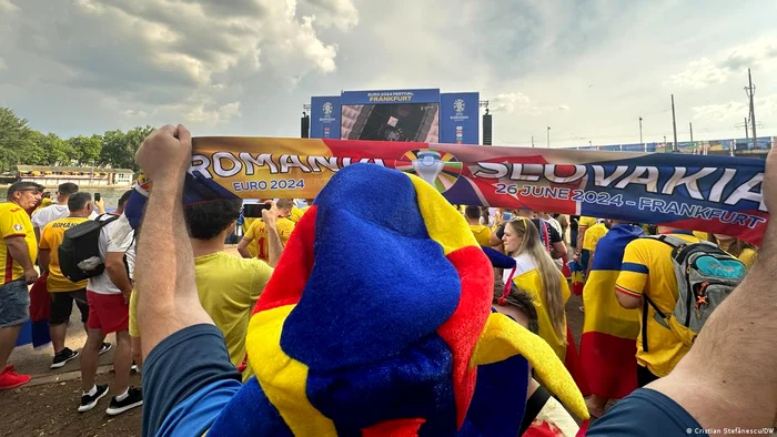 Fani ai României în zona de public viewing din Frankfurt