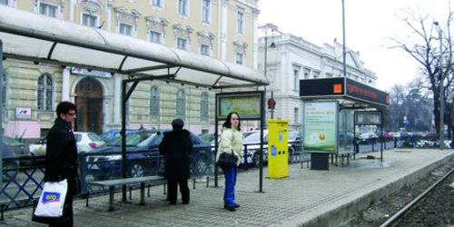 Peste 20 de intersecţii vor beneficia de treceri peste liniile de tramvai