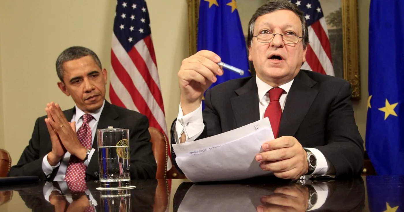 FOTO REUTERS: Preşedintele american Barack Obama şi şeful Comisiei Europene, Jose Manuel Barroso