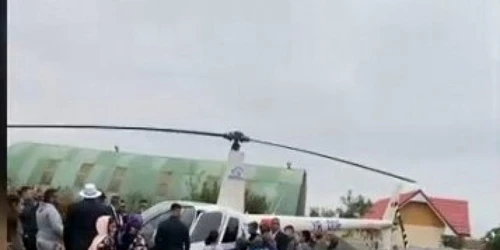 primar adus cu elicopterul la nunta