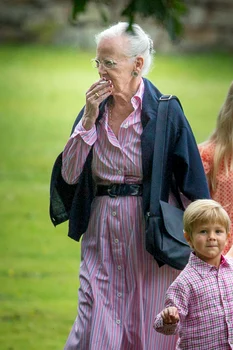 Margrethe a Danemarcei fumând, Profimedia