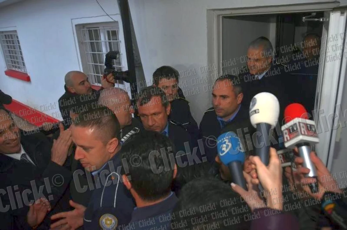 Adrian Năstase, eliberat din penitenciarul Jilava. (Foto: Alex Muscaliu)