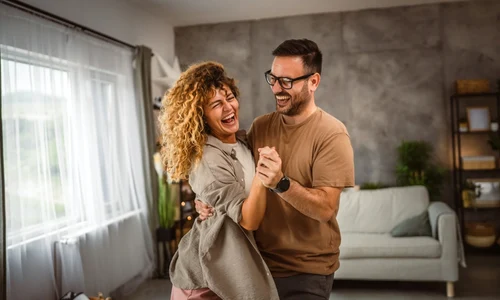 Relatia de cuplu ale acestor nativi se imbunatateste pana pe 27 octombrie  Sursa foto shutterstock 2480625331 jpg