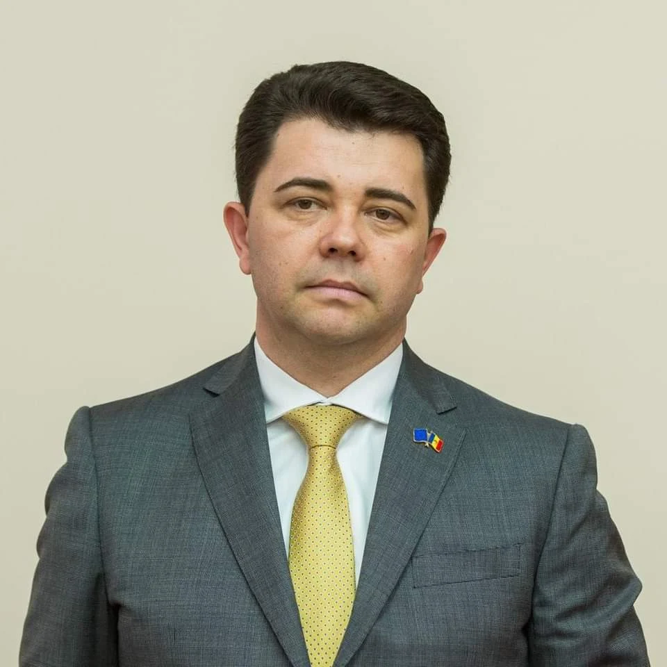 Fost vicepremier și ex‑ambasador al Republicii Moldova, reținut pentru abuz în serviciu împreună cu un fost deputat, apropiat al lui Plahotniuc