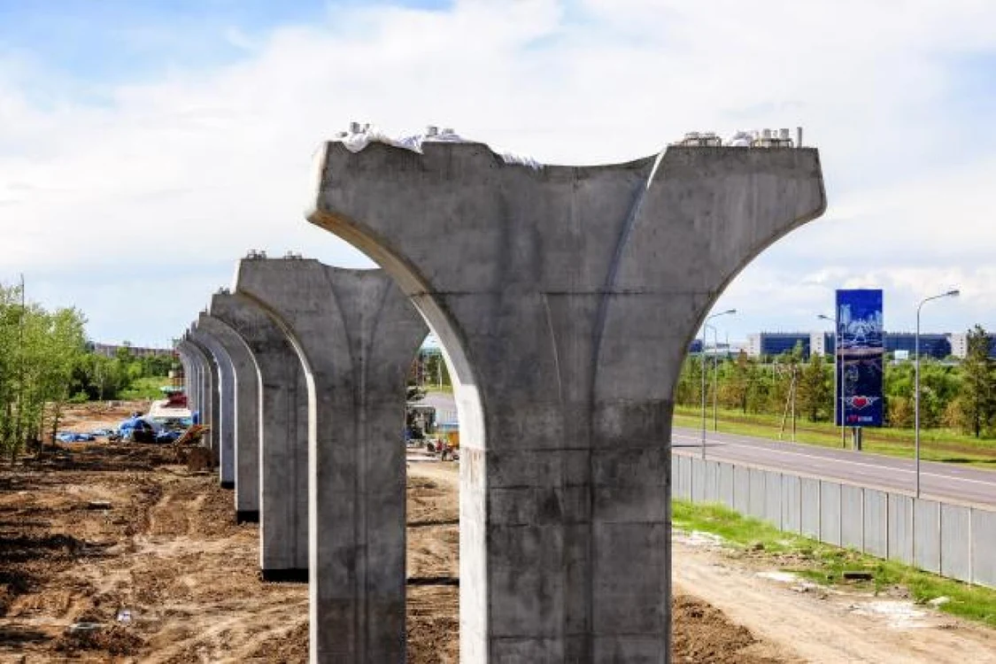 Linia ferată nefinalizată din Kazahstan FOTO Alamy via The Sun