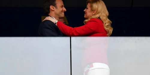 Emmanuel Macron Kolinda Grabar-Kitarovic în finala Campionatului Mondial de fotbal 2018 Franţa-Croaţia  FOTO Guliver / Getty Images 
