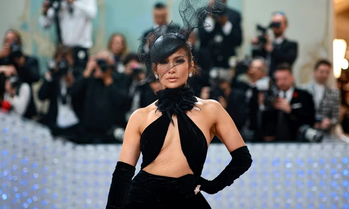 Jennifer Lopez la Met Gala 2023 (2) jpg