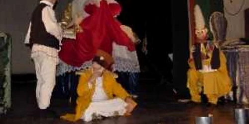 Bacău: Actorii păpușari vor să câștige premii la festivaluri și concursuri