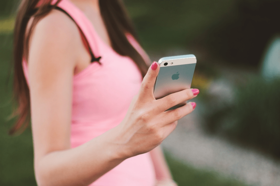 Trucul prin care poți preveni epuizarea bateriei iPhone-ului