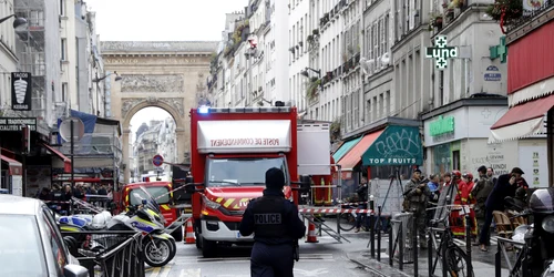 Împușcături la un centru cultural kurd din Paris FOTO EPA-EFE