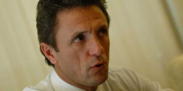 Gică Popescu negociază cu lanţul hotelier Courtyard - Revista presei economice