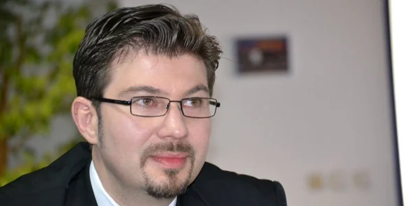 Deputatul Cosmin Necula va face acţiune în instanţă pentru contestarea proiectului de buget a municipiului Bacău în 2015