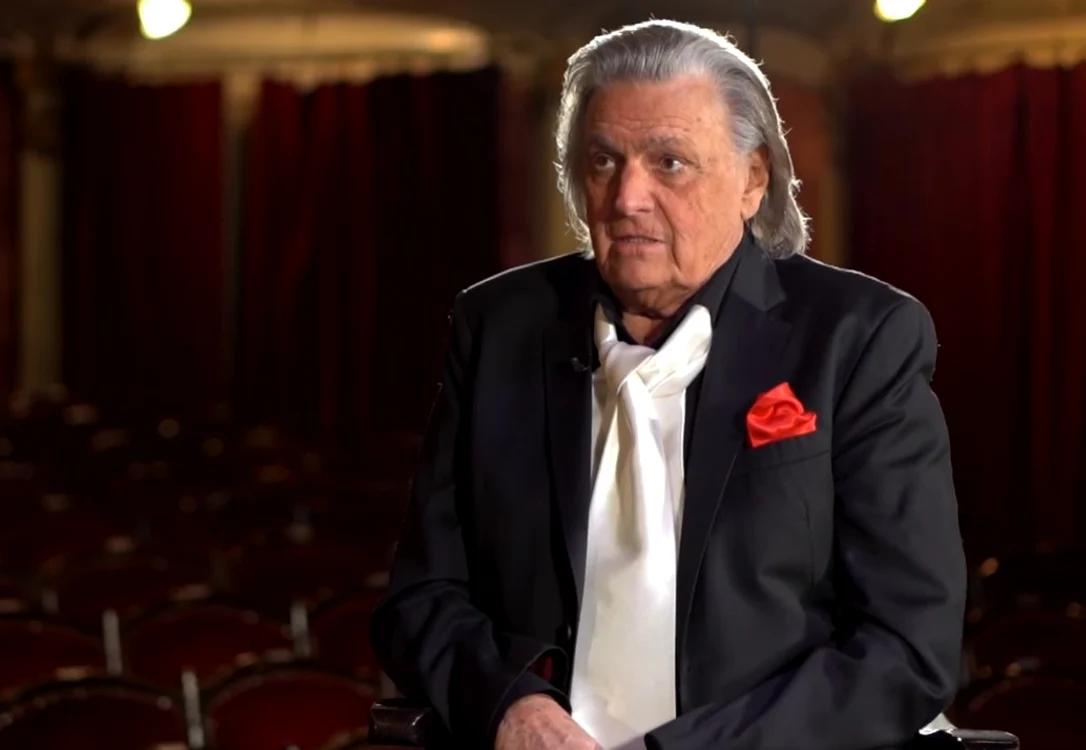 Florin Piersic, pe scena teatrului