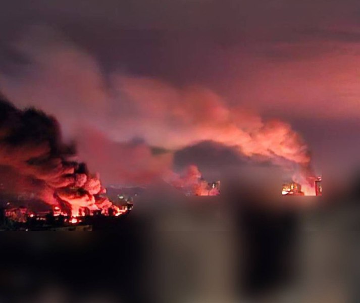 Cer roșu deasupra Kievului. Atac rusesc masiv, cu explozii și incendii în tot orașul: cel puțin 14 oameni au fost răniți 