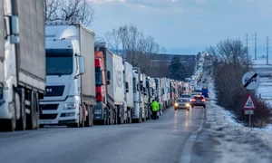 Reprezentanți ai fermierilor și transportatorilor blochează culoare vamale din vama Siret FOTO Inquam Photos / Casian Mitu