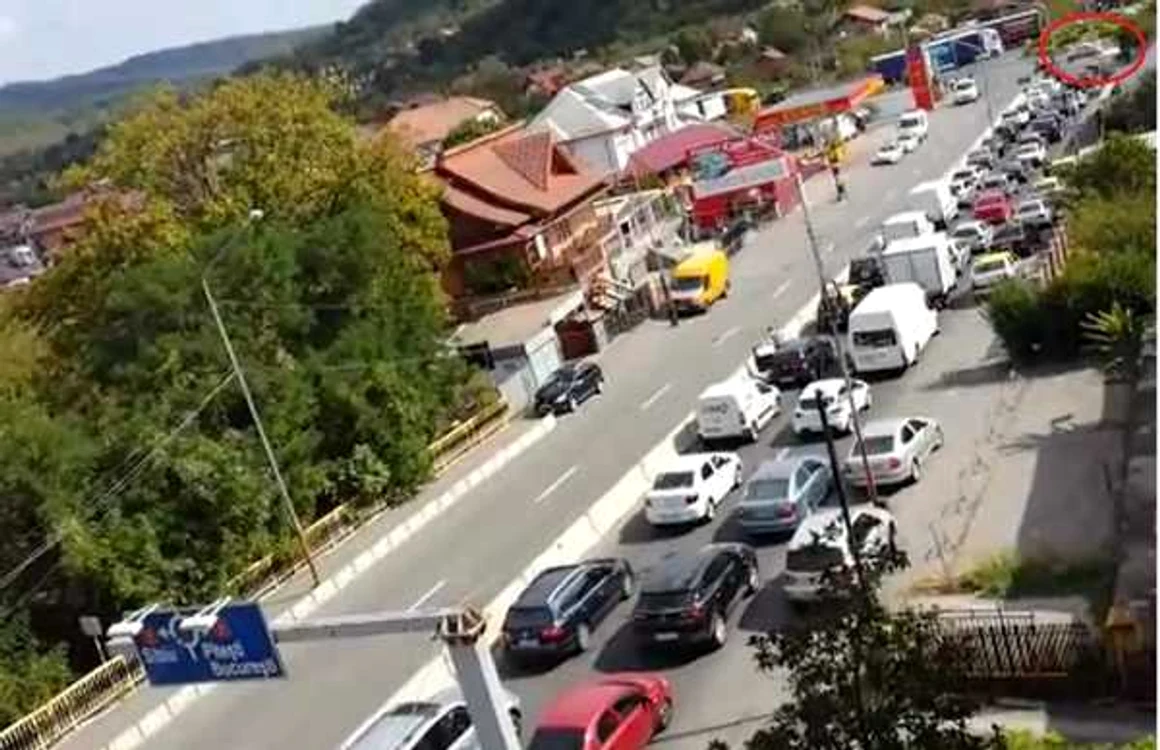 Accident pe bd Tudor Vladimirescu în Râmnicu Vâlcea din cauza neacordării de prioritate în sensul giratoriu cu centura ocolitoare - o victimă Foto Adevărul