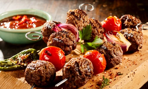 Frigarui din chiftelute  Sursa foto shutterstock 714564607 jpg