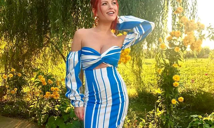 Elena Gheorghe silueta dupa nasterea fetitei (1) jpeg